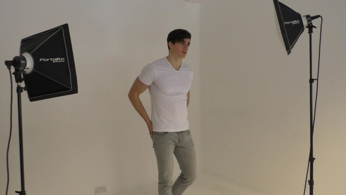 UK: Meet Pietro Boselli - the man dubbed the hottest math teacher in the world