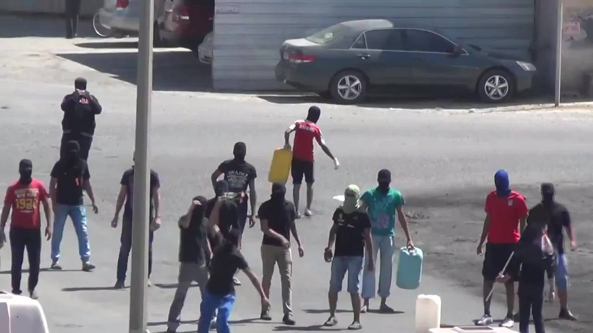 Bahrain: See anti-Yemen airstrike protesters turn streets into FLAMES