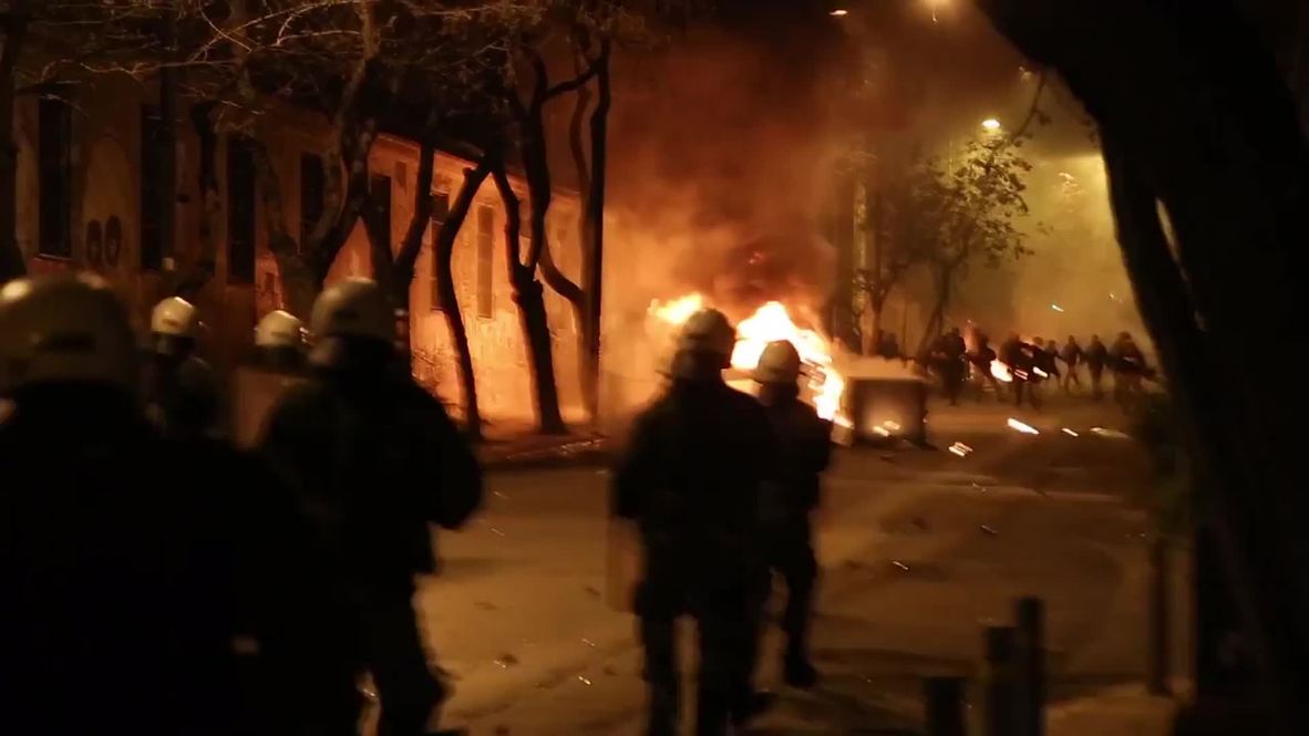 Greece: Fierce clashes break out between cops and protesters in Athens