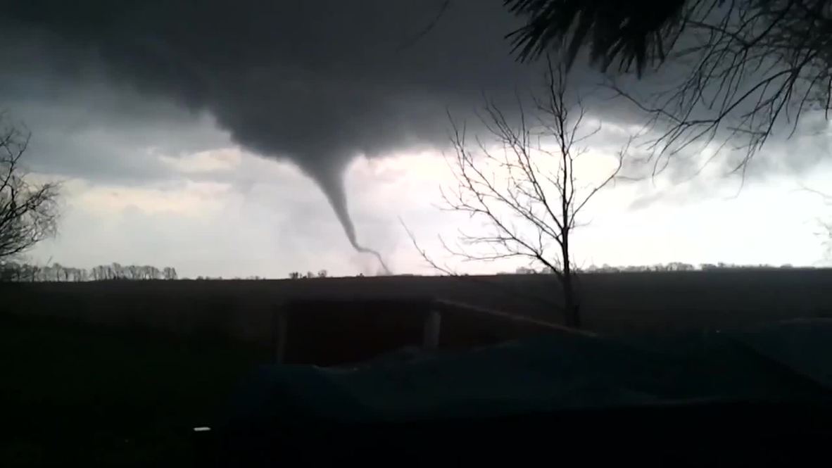 USA: Tornado rips through Illinois, seven other states on alert