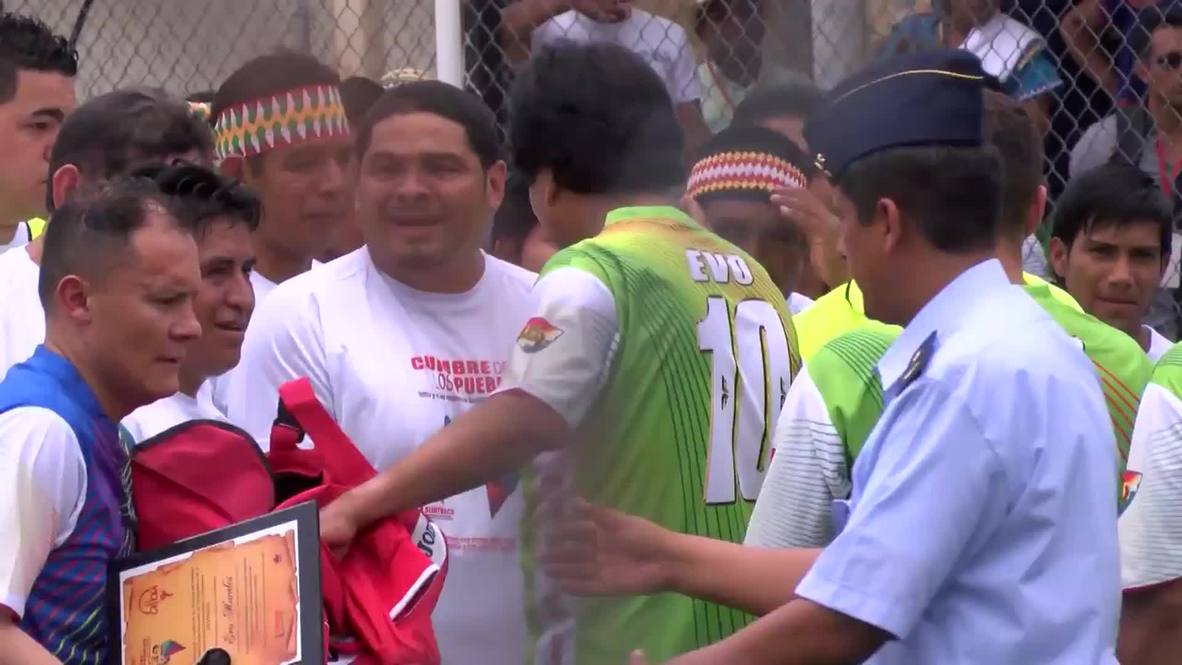 Panama: Watch Evo Morales show off his silky footballing skills