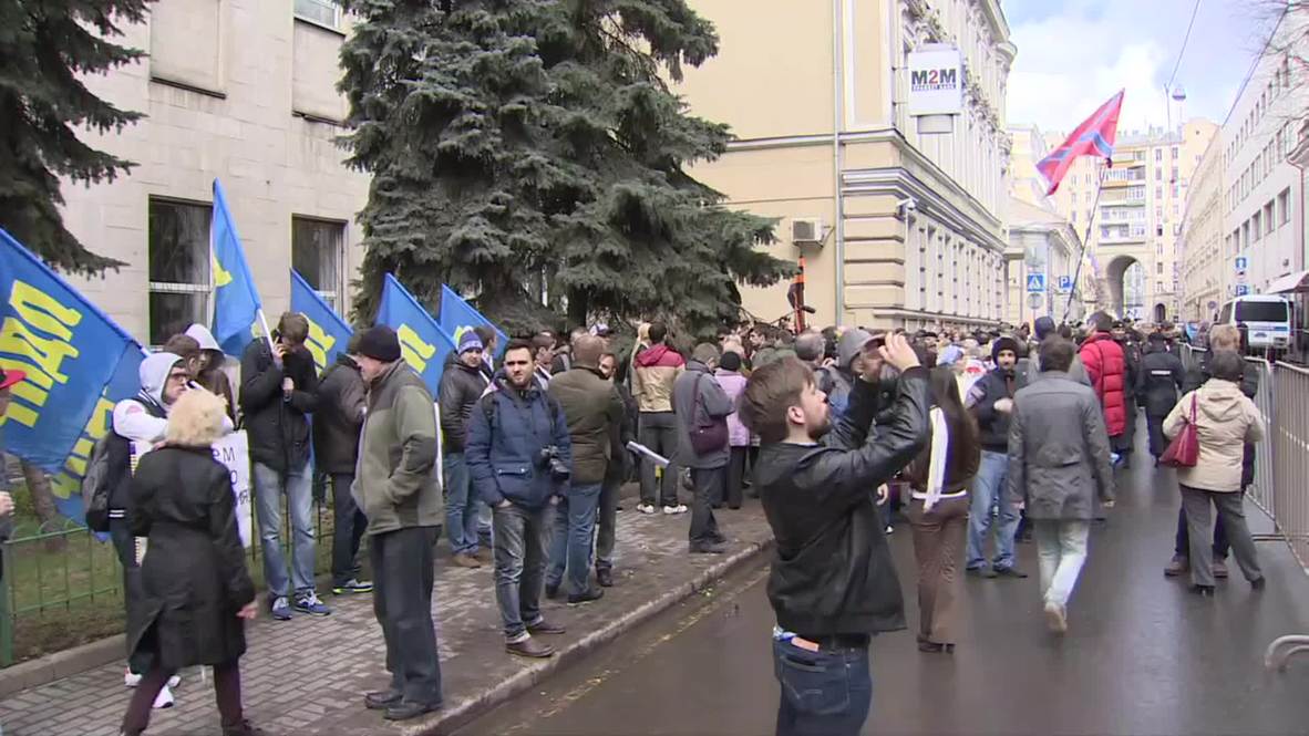 Russia: Memorial held for murdered Kiev critics Oles Buzina and Oleg Kalashnikov