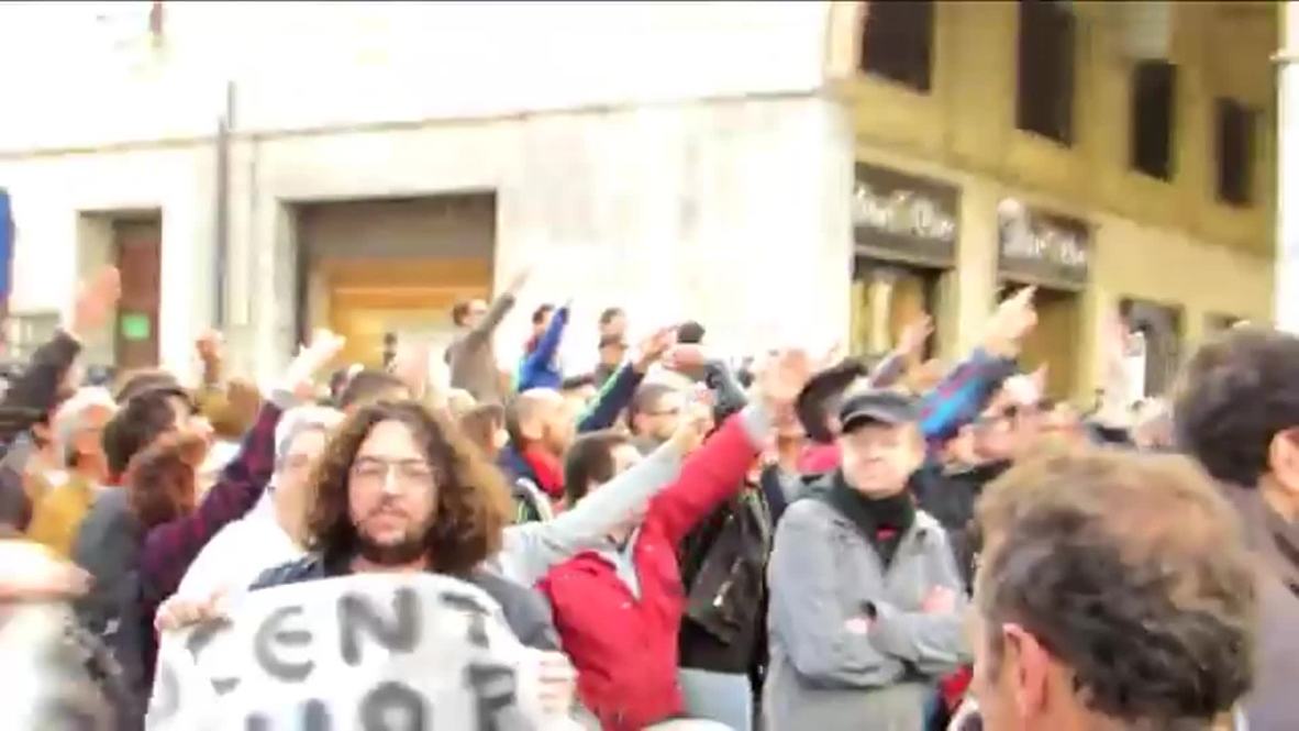 Italy: Counter-protest greets Lega Nord's Salvini in Livorno