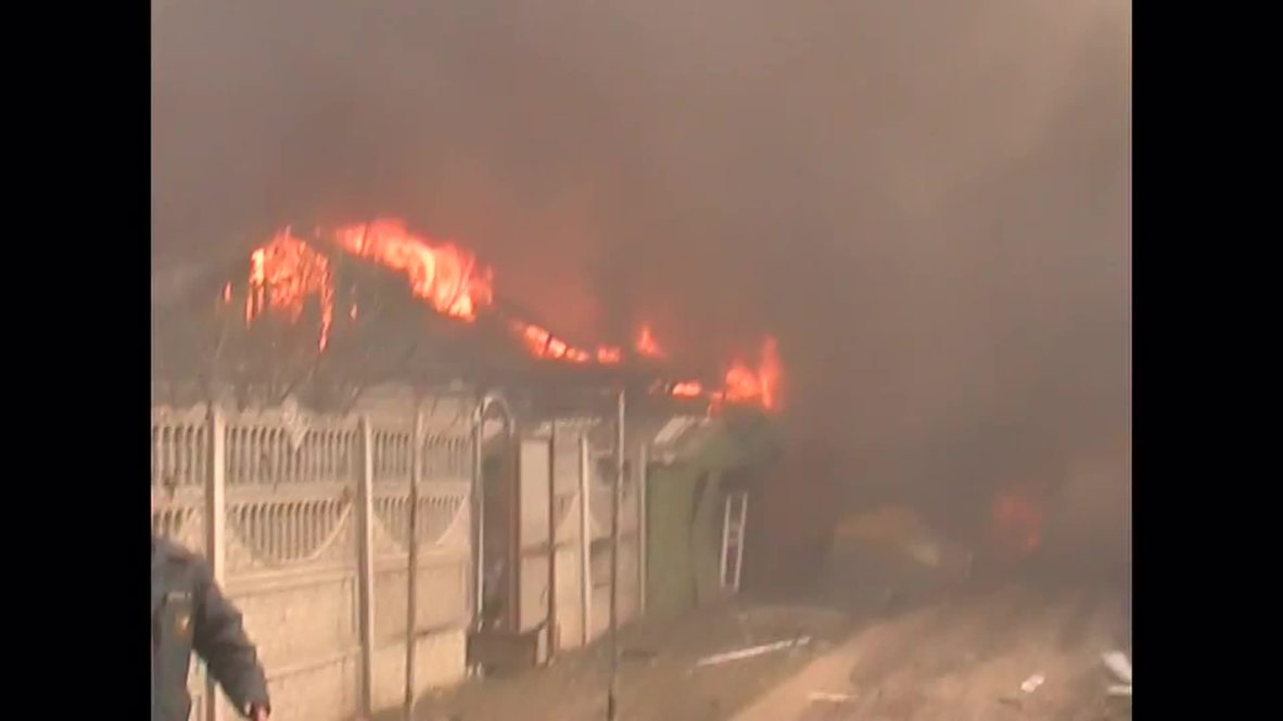 Russia: Blaze at Oryol pyrotechnics store engulfs nearby buildings