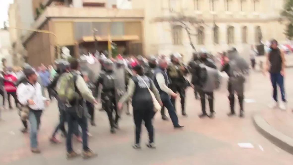 Colombia: Protesters battle in Bogota on May Day