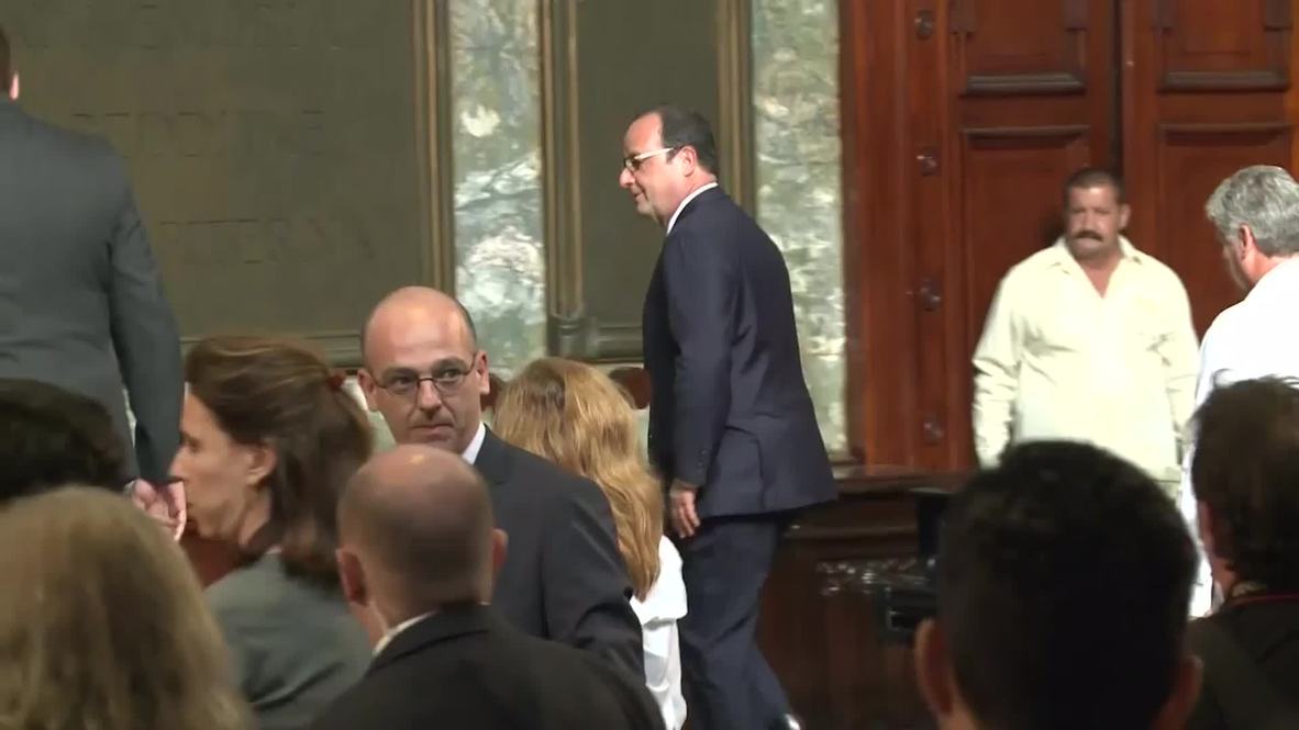 Cuba: Hollande visits University of Havana ahead of Castro meeting