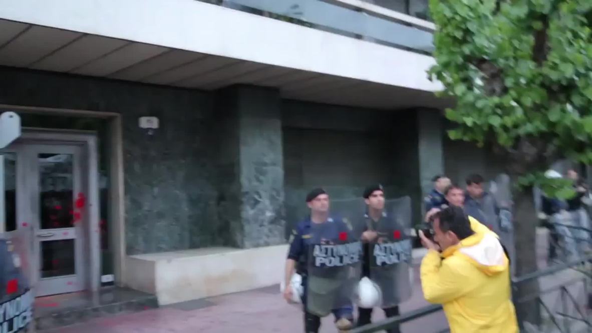 Greece: EU offices paint-bombed by radical leftists