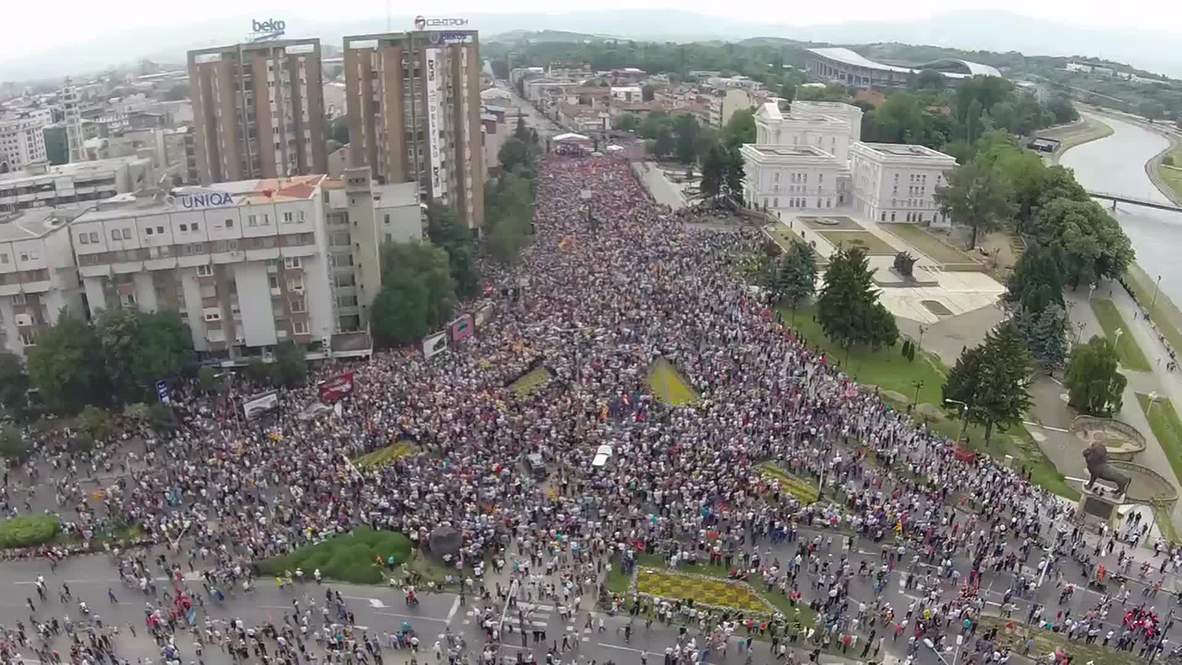 Macedonia: Drone captures HUGE anti-gov protest in Skopje
