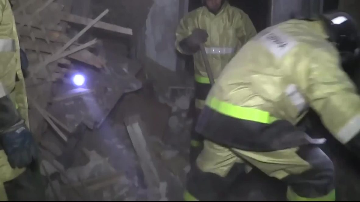 Ukraine: Emergency services clear debris after fatal Donetsk shelling