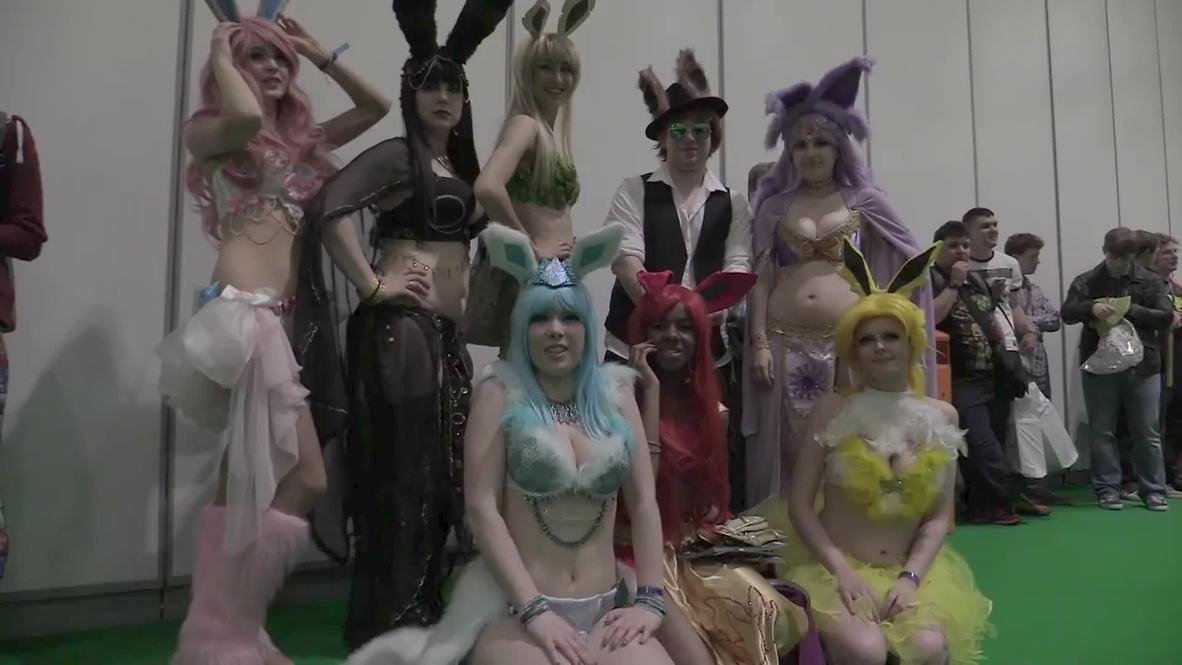 UK: Cosplayers descend upon the ExCel centre for Comic Con 2015