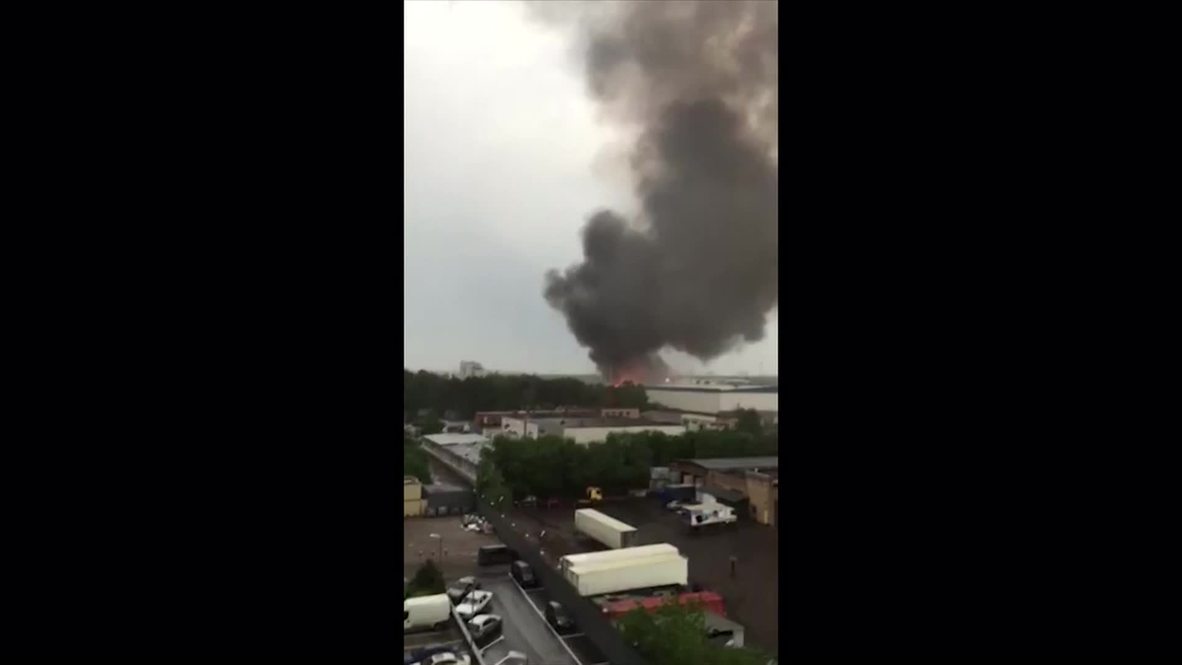 Russia: Did lightning just cause this massive Moscow fire?!