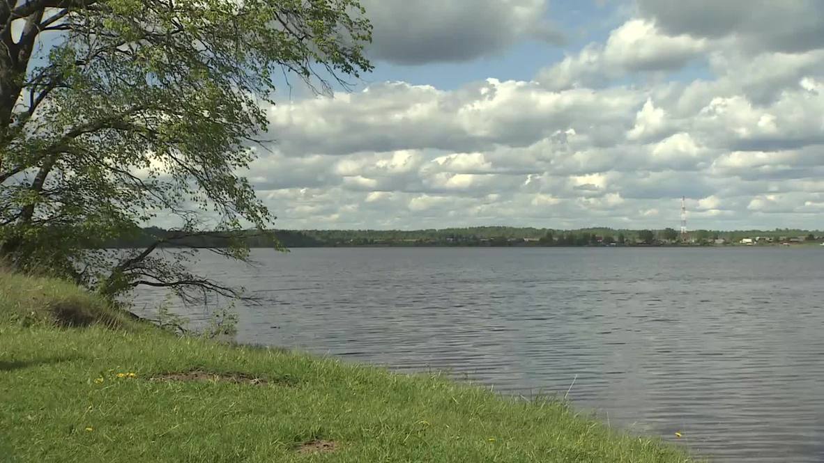 Russia UK adventurer attempts to kayak along 2,300 mile Volga River