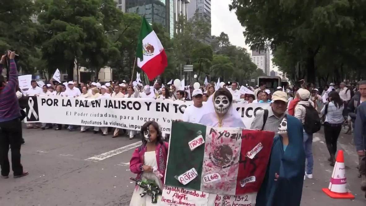 Mexico: Protest against violence student kidnappings hits Mexico City