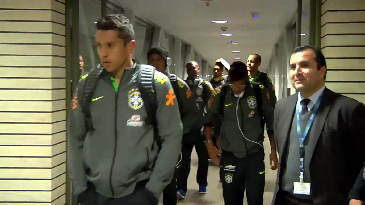 Chile: Neymar and Brazil team arrive in Temuco for Copa America 2015