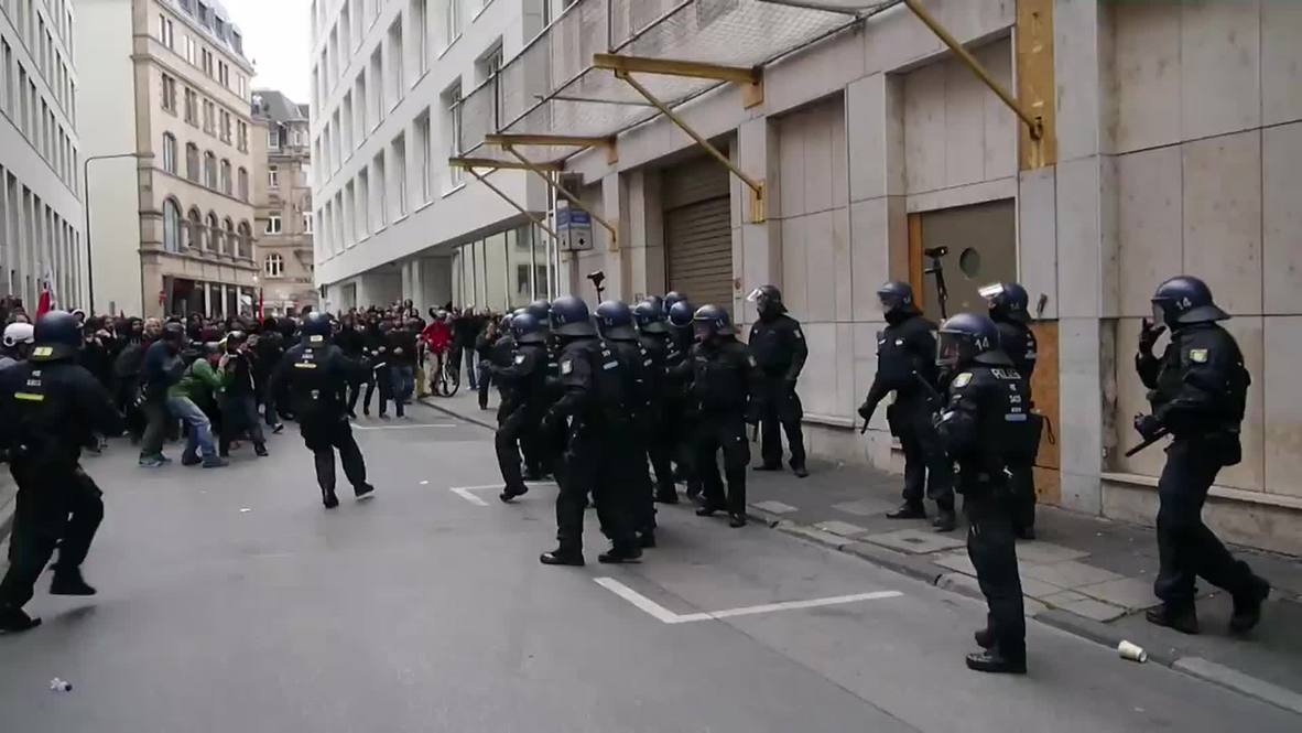 Germany: 100 arrested as Antifa and far-right face-off in Frankfurt