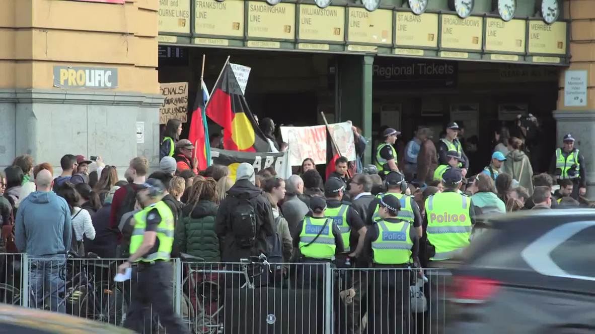 Australia: Protesters slam Aboriginal communities closures of Abbott govt