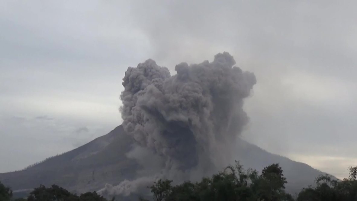 Indonesia: See Mount Sinabung spew ash kilometres-high into the sky
