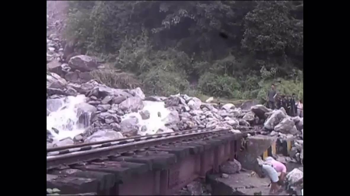 India: At least 38 killed as torrential rain brings landslides to Darjeeling *GRAPHIC*