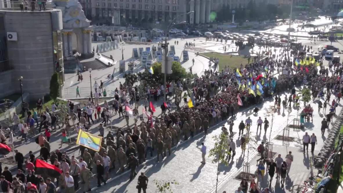 Ukraine: Aidar Battalion and Right Sector demand end to ceasefire in E. Ukraine