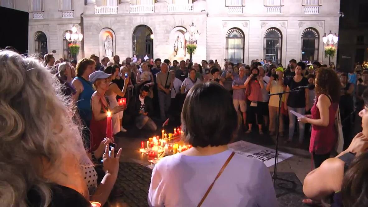 Spain: Activists hold candle-lit rally in solidarity with Greek 'NO' voters