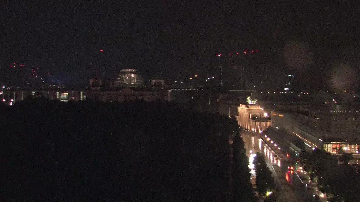 Germany: Zeus unleashes lightning storm over Berlin as Greeks vote 'no'