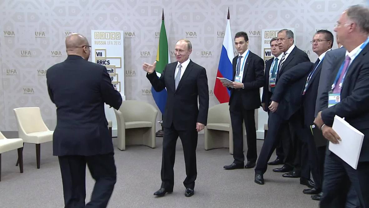 Russia: Putin meets South African President Zuma on sidelines of BRICS summit