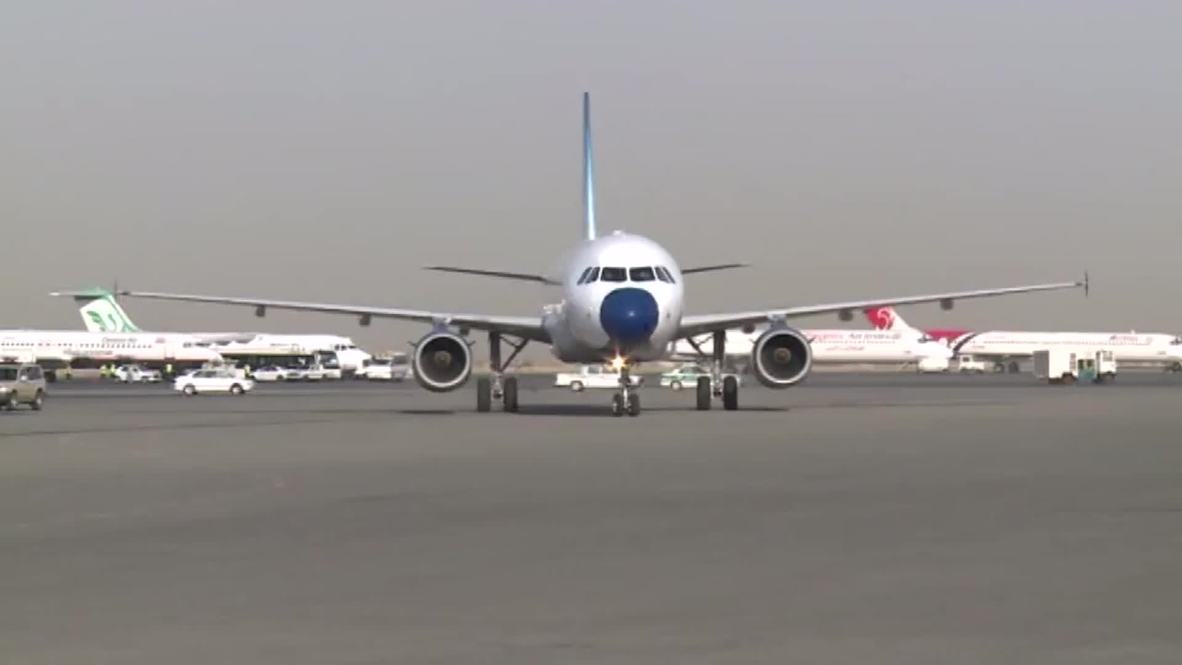 Iran: Zarif returns home to hero's welcome following nuclear deal