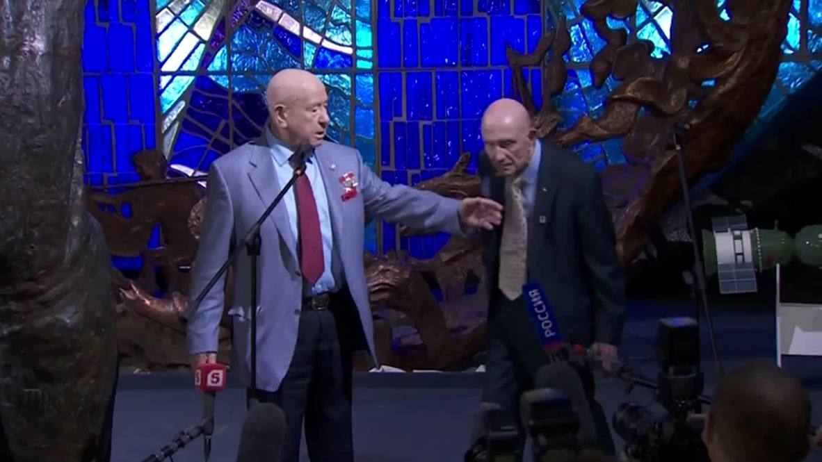 Russia: Veterans of the first Apollo–Soyuz Test Project meet on 40th anniversary