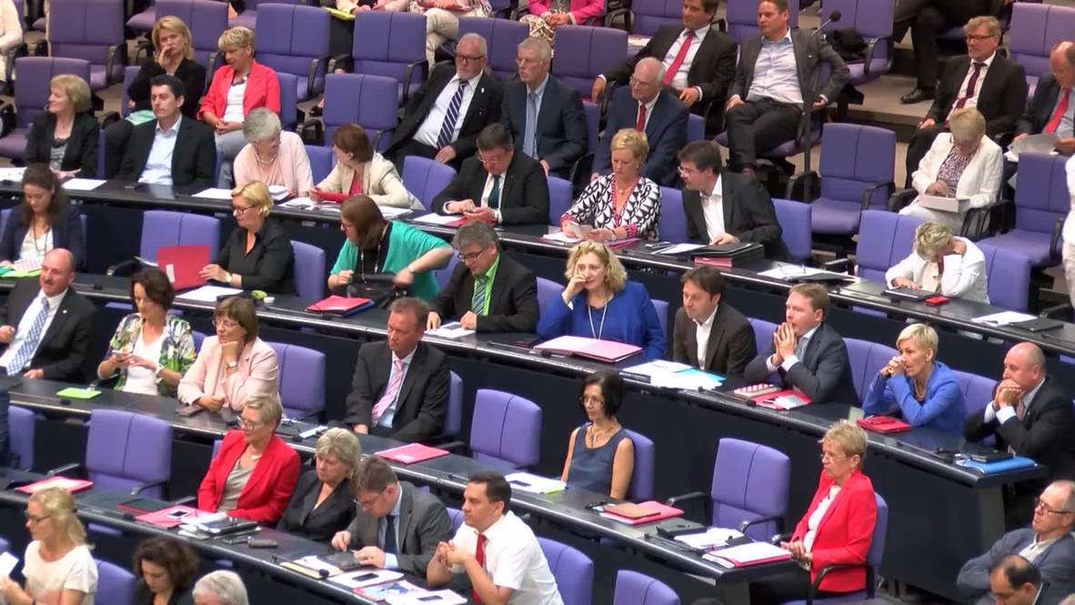 Germany: Die Linke MP Wagenknecht brands third bailout "shameful"