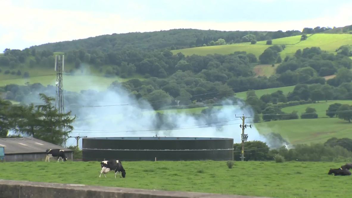 UK: Mass explosions trap four people in collapsed wood mill near Macclesfield