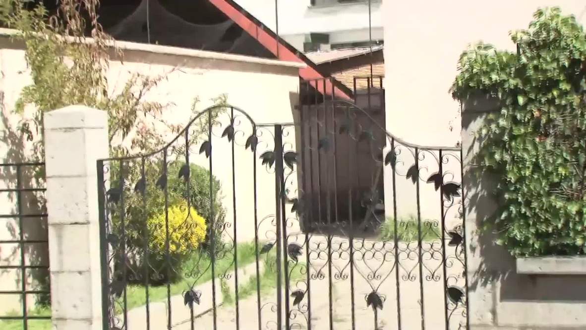 Bolivia: Protesting miners blast door off govt building, face off against riot police