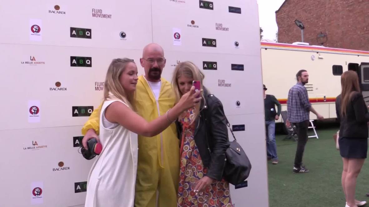 UK: "Walter White" opens Breaking Bad-themed cocktail bar in London