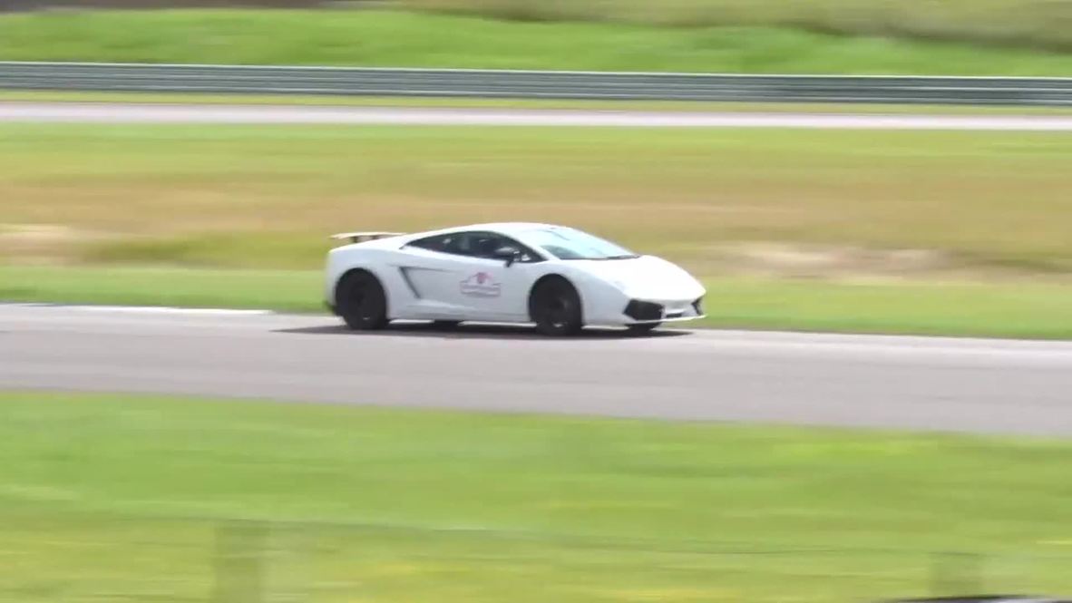 Estonia: Watch supercars tear up racetrack on Gran Turismo tour