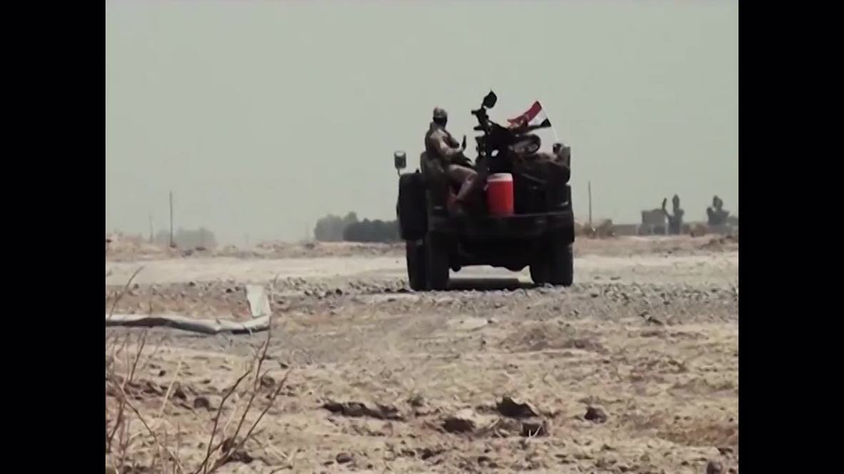 Iraq: Army battle Islamic State at University of Anbar