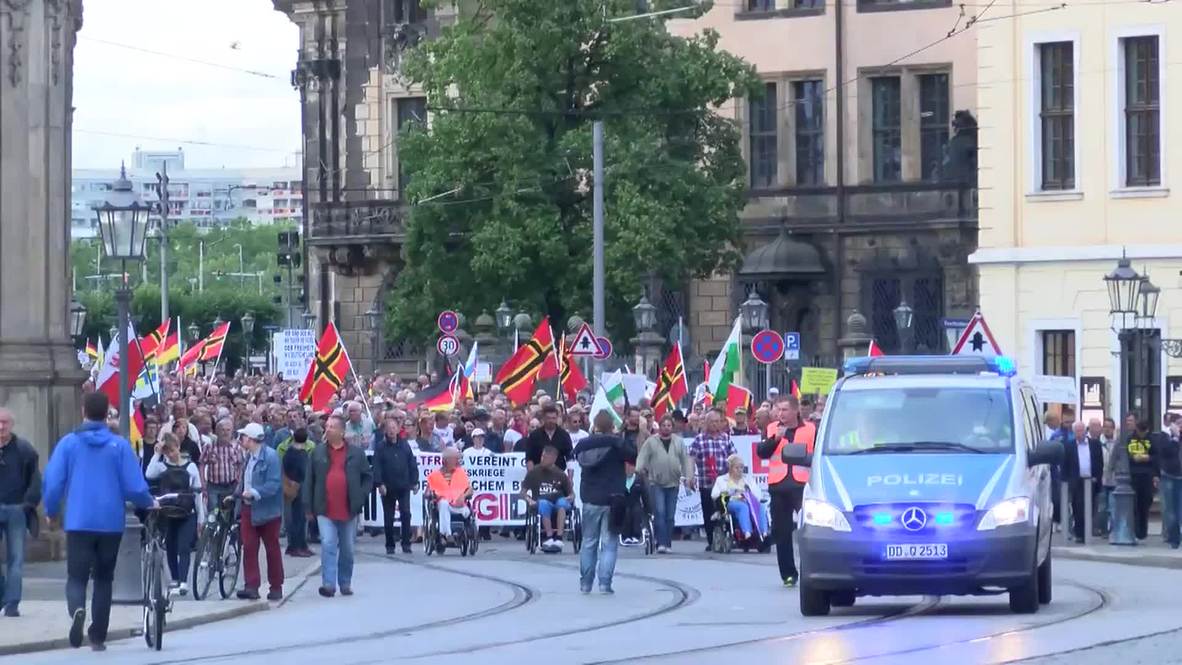 Germany: Thousands of PEGIDA supporters take on Dresden