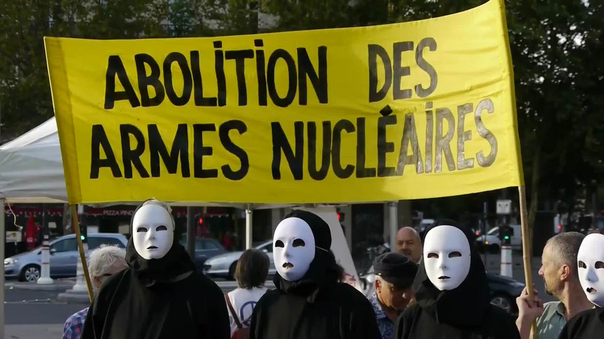 France: Parisians honour Hiroshima victims in anti-nuclear protest