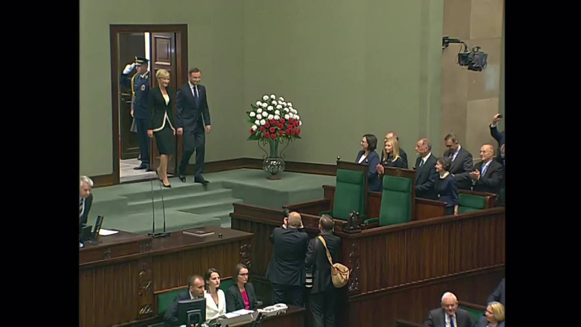 Poland: President Duda calls for "greater" NATO presence as he takes office