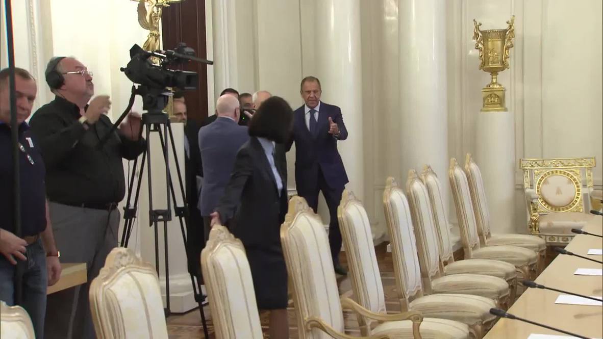 Russia: Lavrov meets with Iranian FM Zarif in Moscow