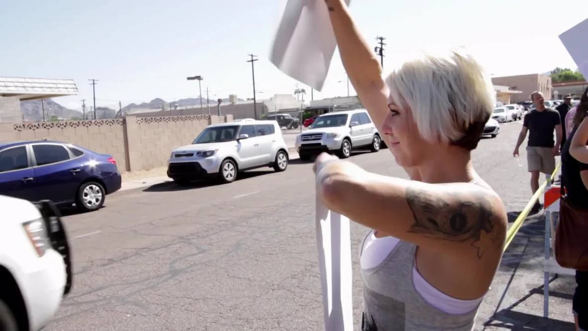 USA: Phoenix protesters fume against Planned Parenthood