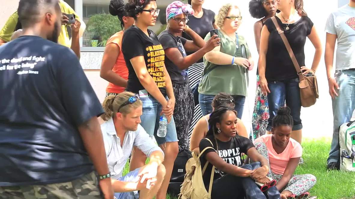 USA: Mistrial in police shooting sparks protest in Charlotte