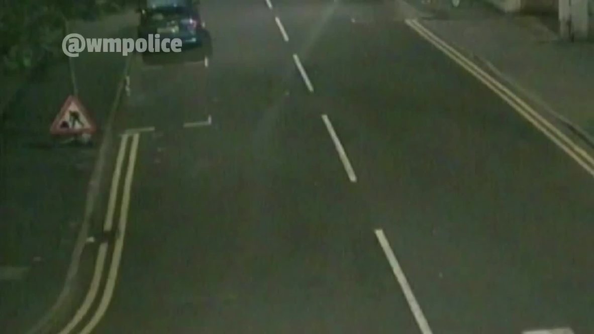 UK: Suspected rapist crosses Birmingham street carrying victim