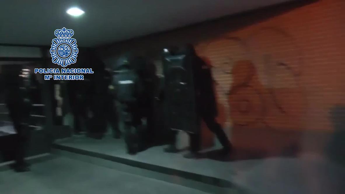 Spain: Police raid home of alleged Islamic State recruiter