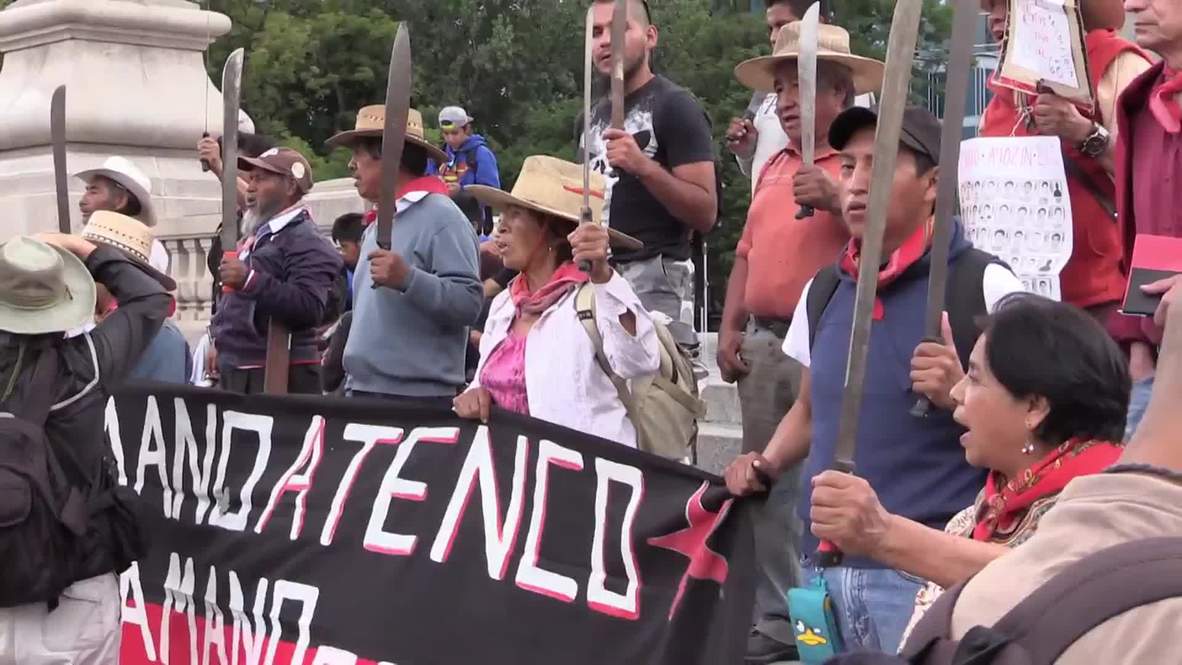 Mexico: Thousands march demanding answers over Iguala kidnapping