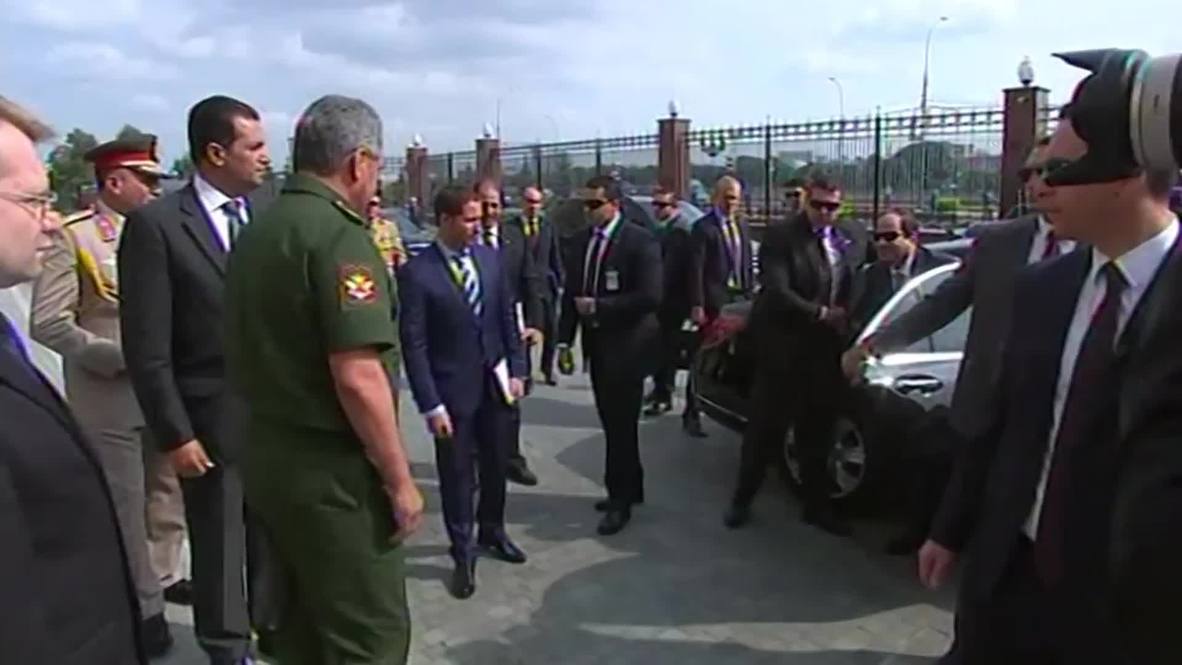 Russia: DM Shoigu gives Egypt'st el-Sisi tour of new defence control centre