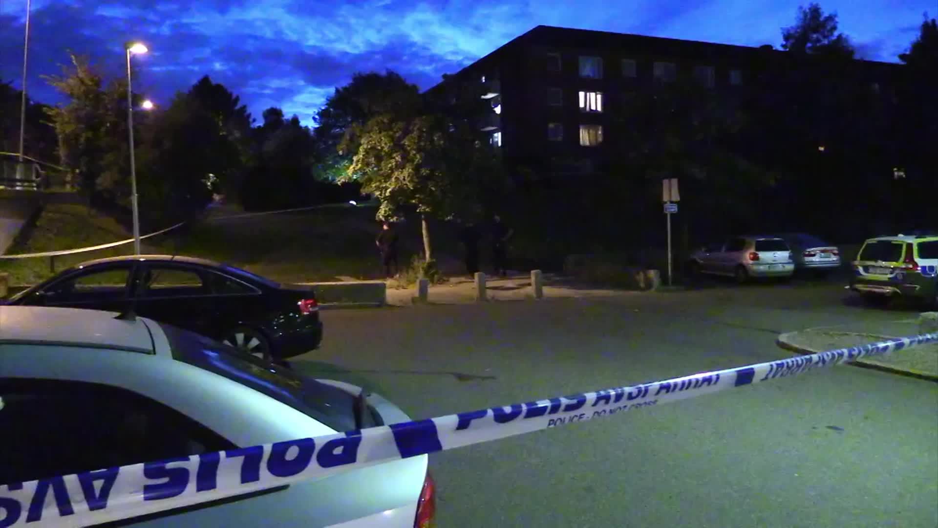 Sweden One injured in Gothenburg shooting, four suspects on the run