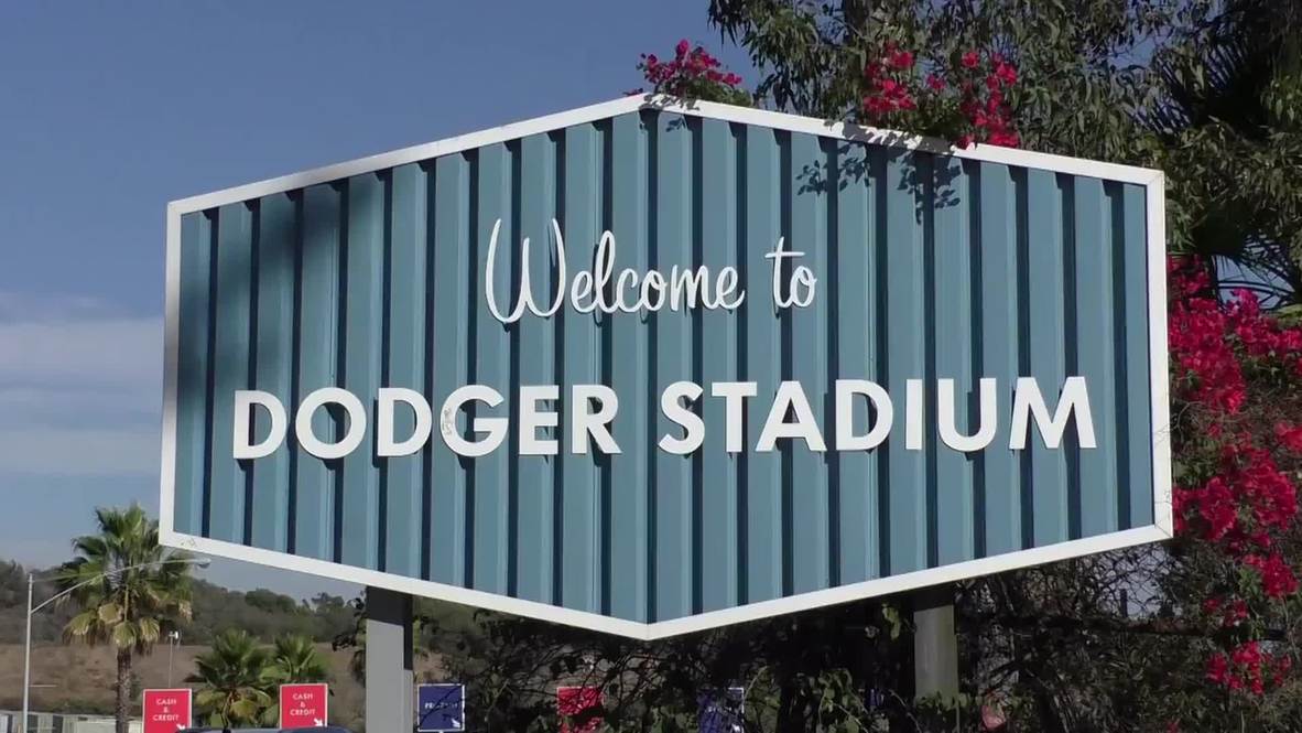 USA: Cuban baseball hopeful camps outside Dodgers stadium for weeks