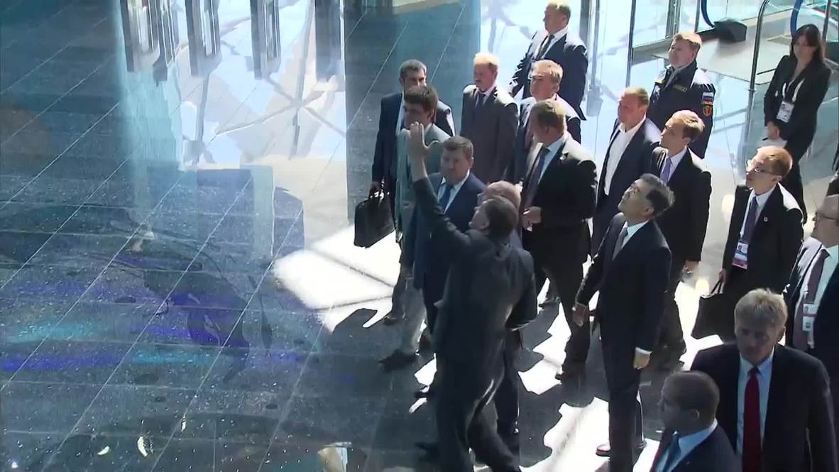 Russia: Putin inspects brand new oceanarium on Russky Island