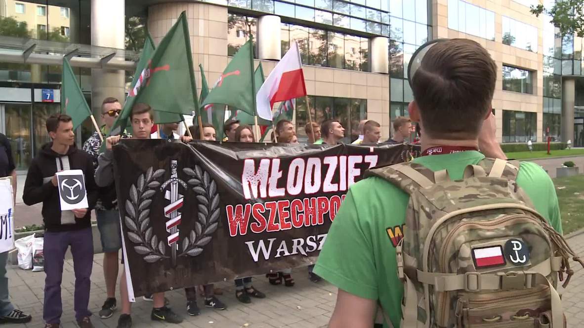 Poland: Punishing patriotism? Nationalists protest against Polish FA