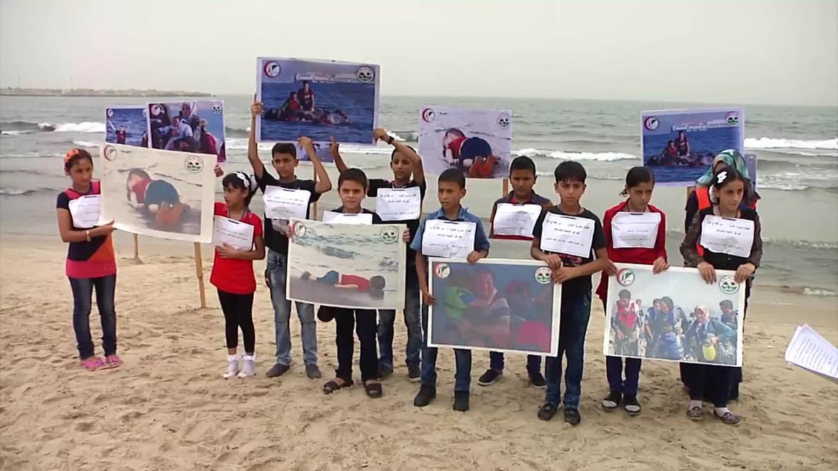 State of Palestine: Gazan artists stage theatrical demo in solidarity with refugees