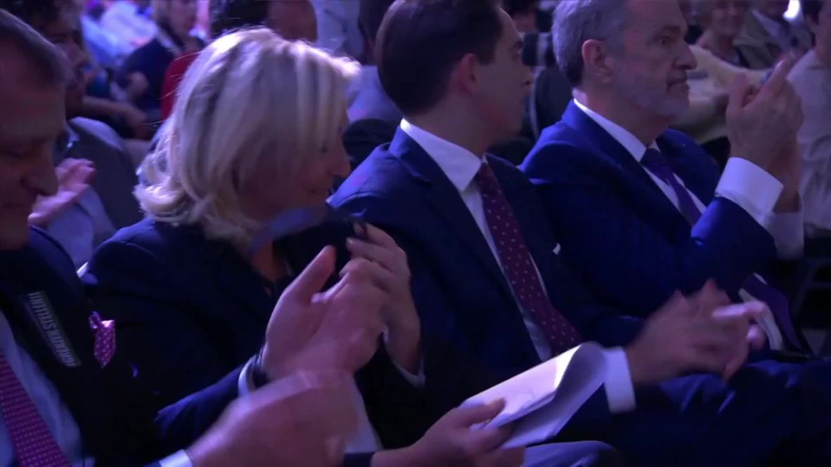 Belgium: European elites accept refugees "to collapse our states" - Le Pen